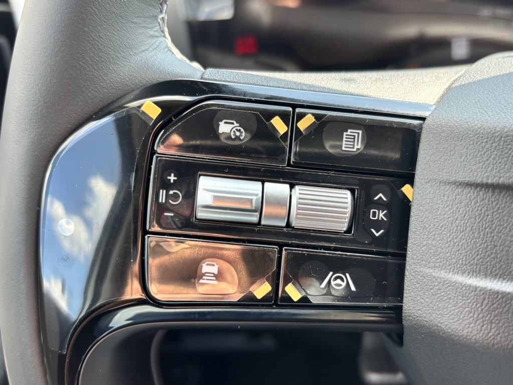 2026 Kia Sorento LX photo 11