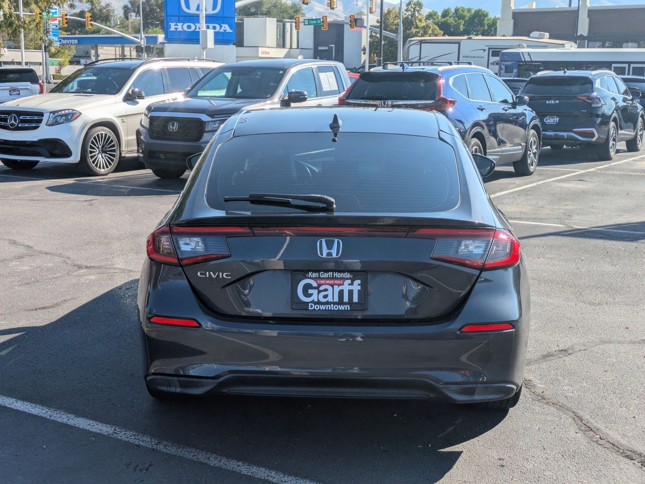 2022 Honda Civic Hatchback EX-L photo 2