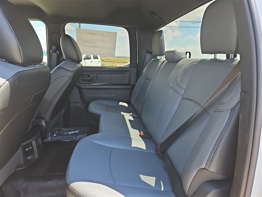 2025 Ram 3500 Tradesman photo 11