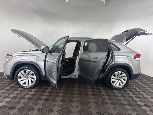 2023 Volkswagen Atlas Cross Sport V6 SE Technology photo 12
