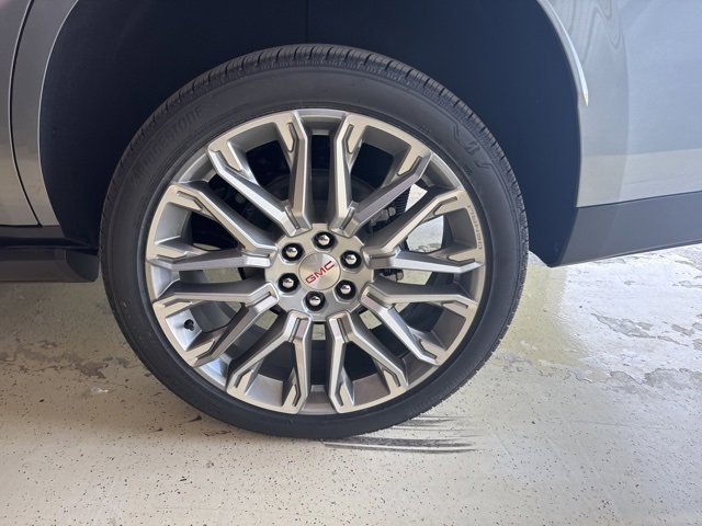 2026 Gmc Yukon Denali photo 16