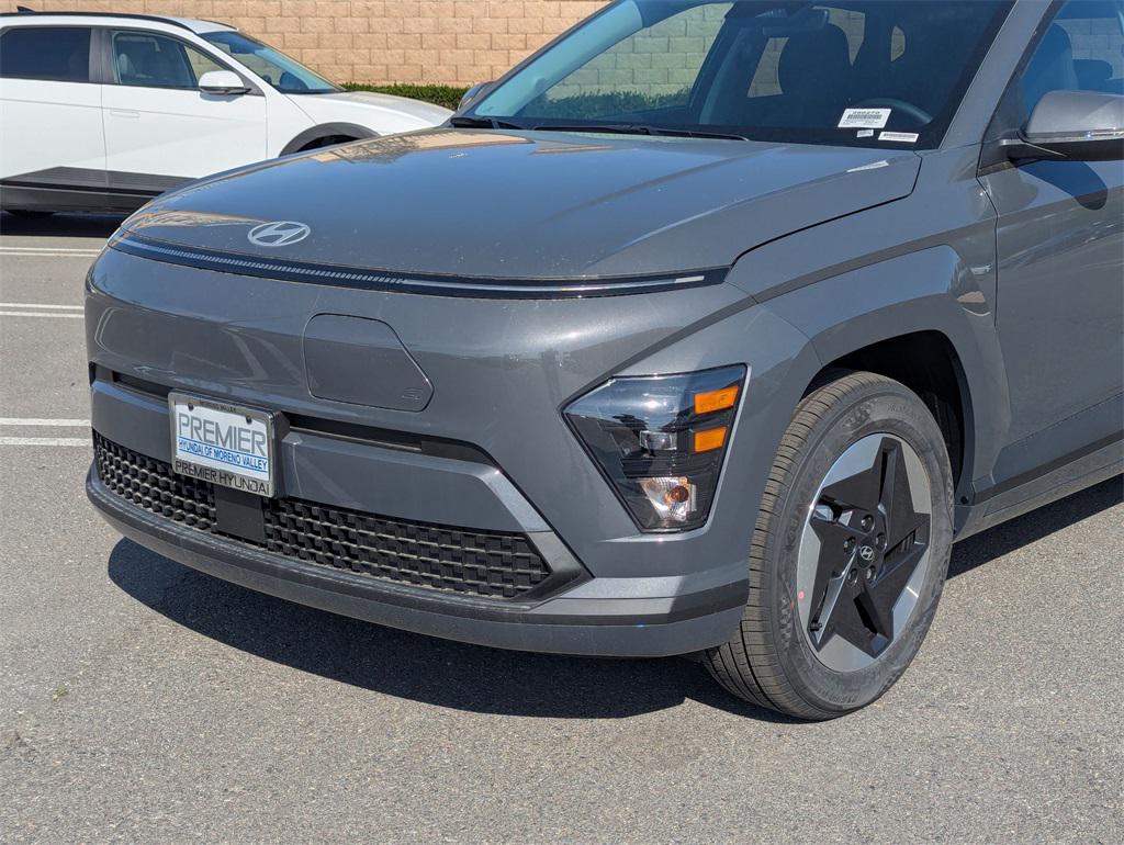 2025 Hyundai Kona Electric SEL photo 10