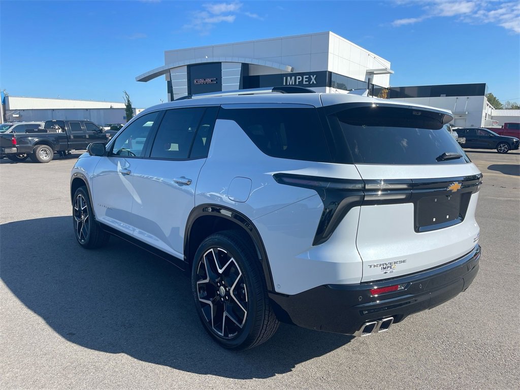 2026 Chevrolet Traverse High Country photo 2