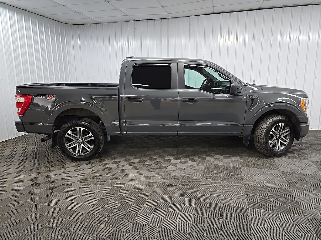 2021 Ford F-150 XL photo 2
