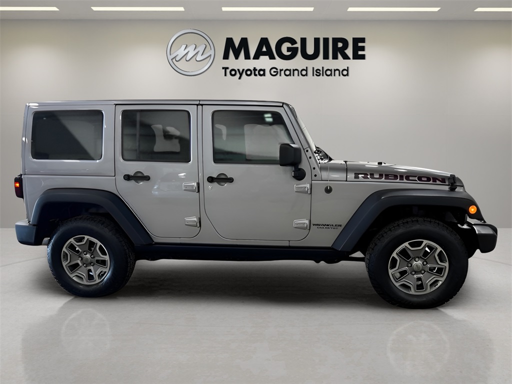 2017 Jeep Wrangler Unlimited Rubicon photo 2