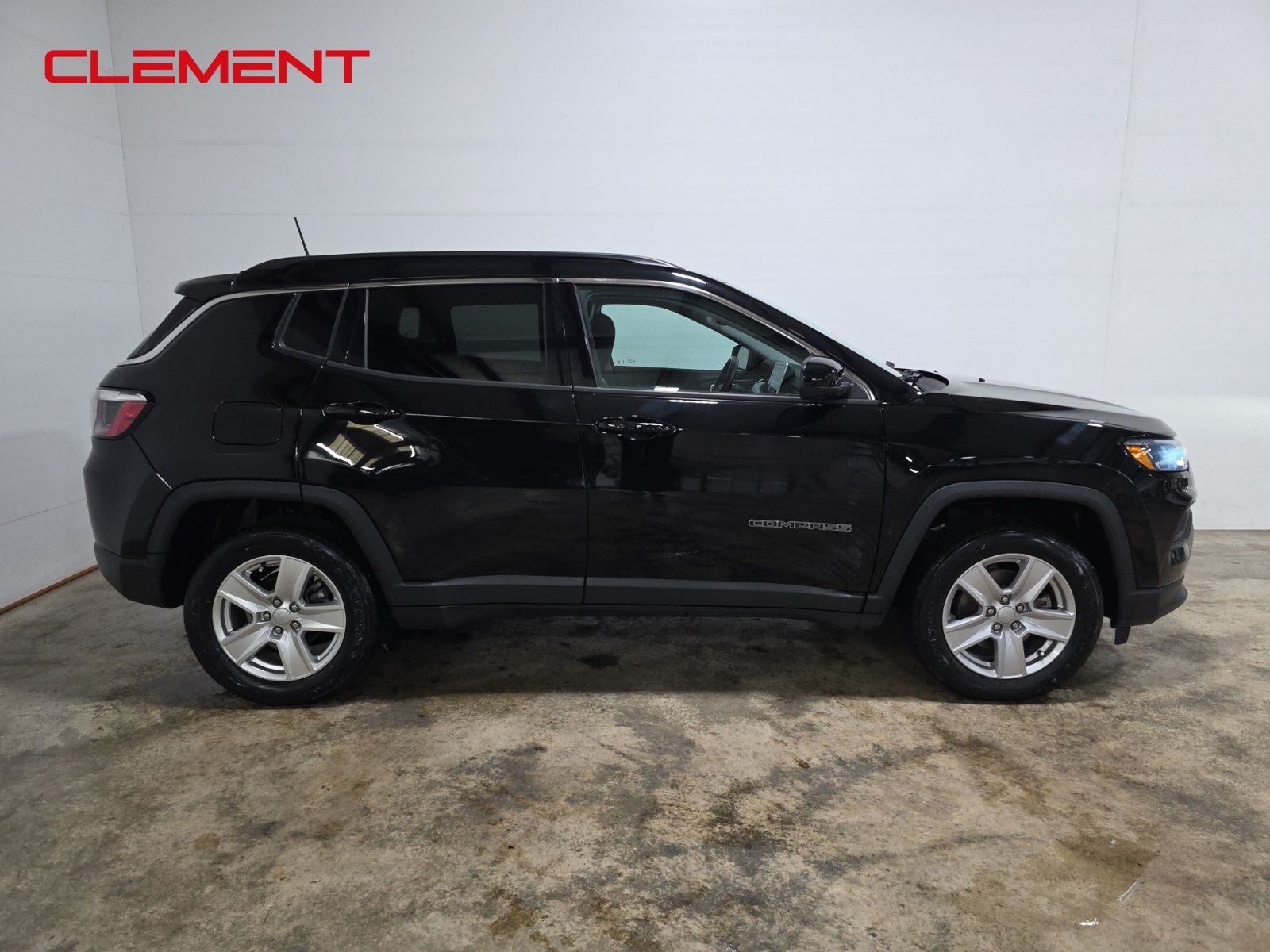 2022 Jeep Compass Latitude photo 4