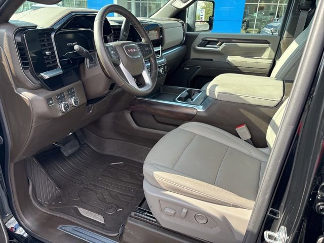 2025 Gmc Sierra HD SLT photo 18