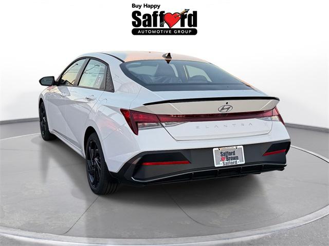 2026 Hyundai Elantra SEL Sport photo 4