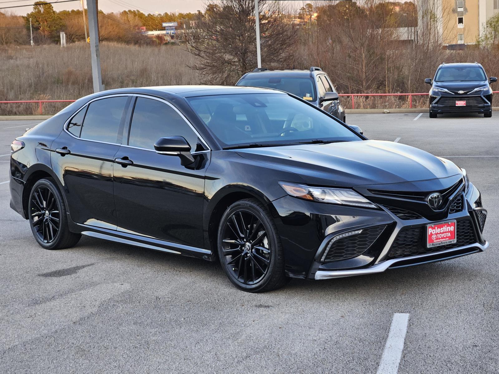 2022 Toyota Camry XSE's photo