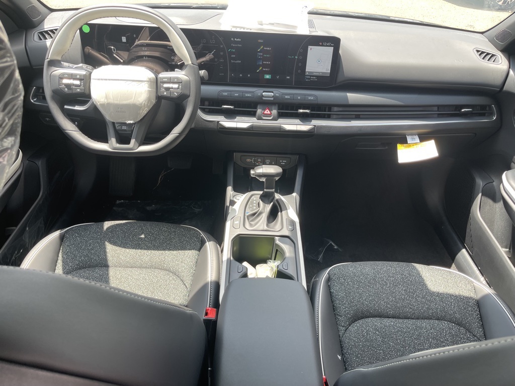 2025 Kia K4 GT-Line photo 11