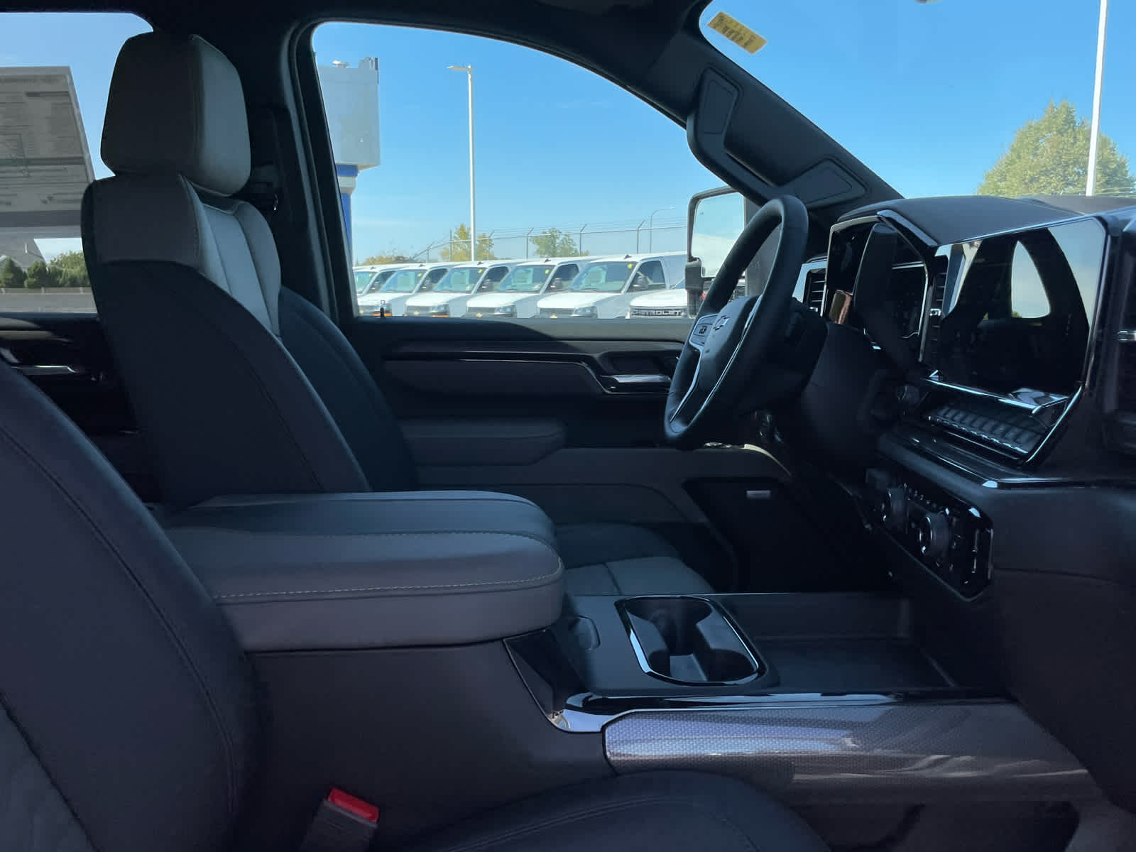 2025 Chevrolet Silverado 2500HD ZR2 photo 35