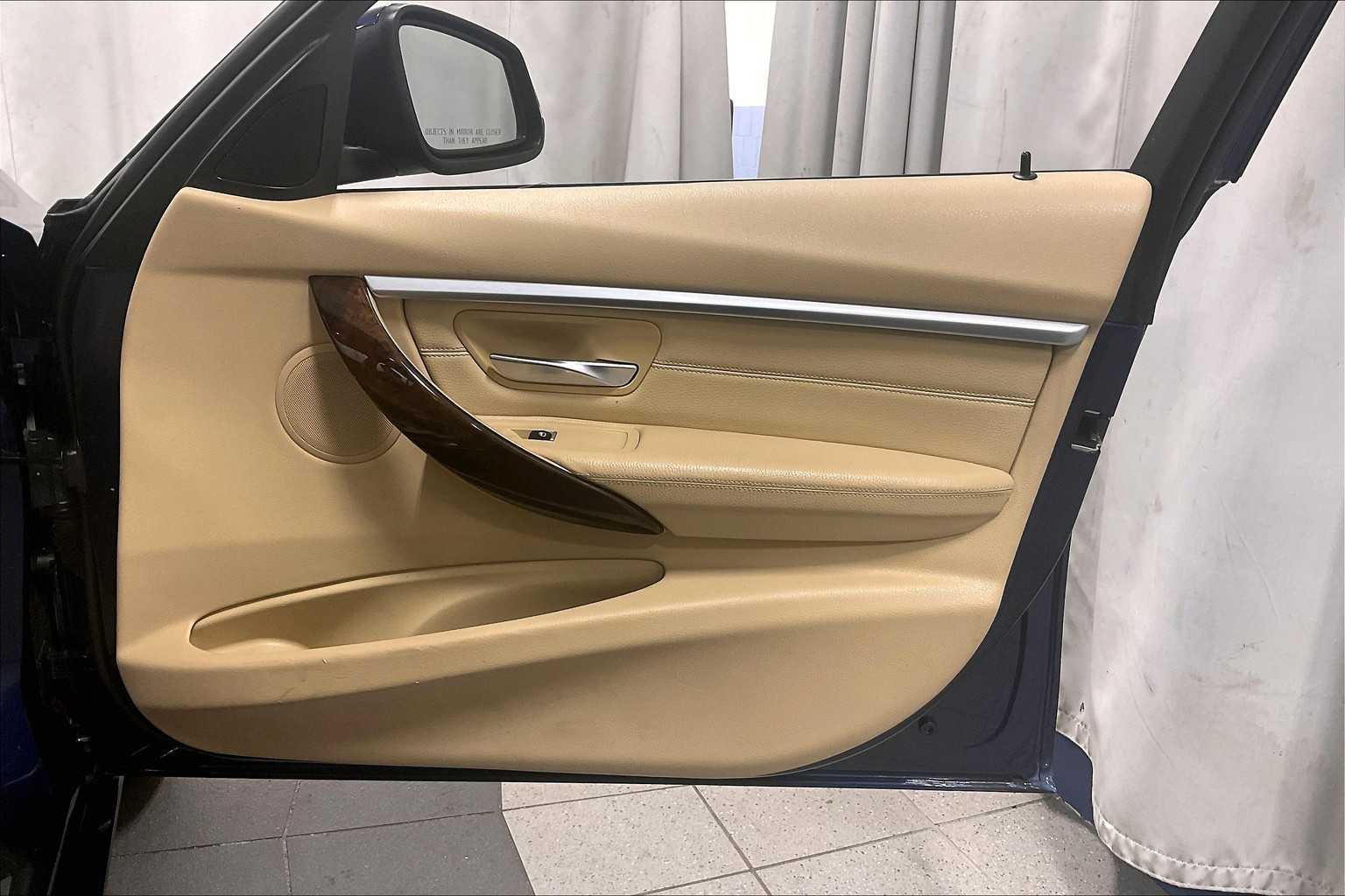 2016 Bmw 328i xDrive SA SULEV-PZEV photo 12