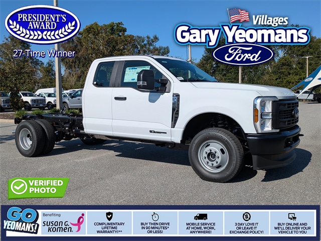 2026 Ford F-350 Super Duty Chassis Cab XL's photo