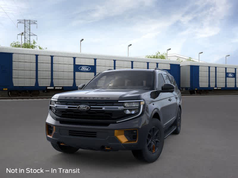 2025 Ford Expedition photo 2