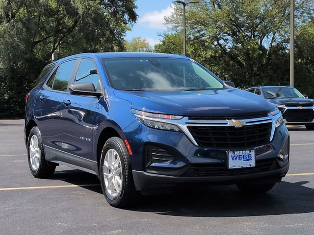 2023 Chevrolet Equinox LS photo 2