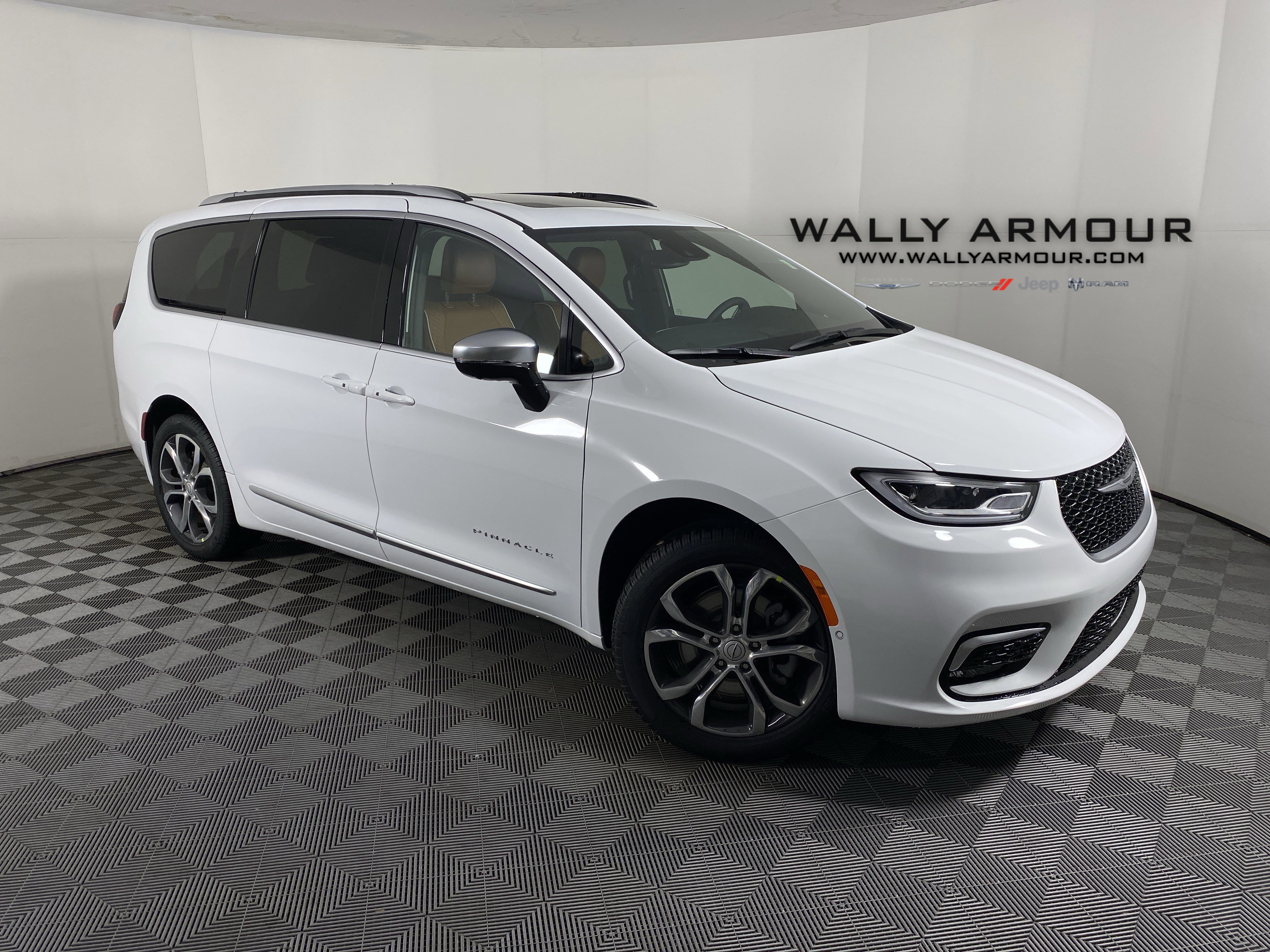 2026 Chrysler Pacifica Pinnacle's photo