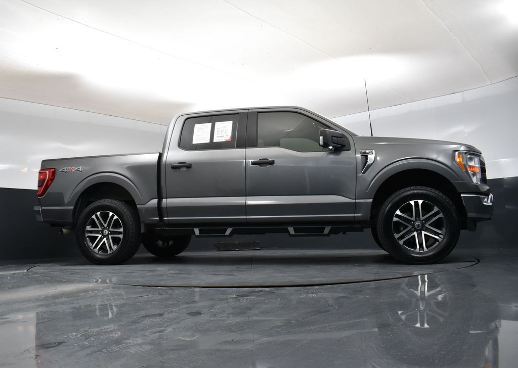 2021 Ford F-150 XLT photo 28