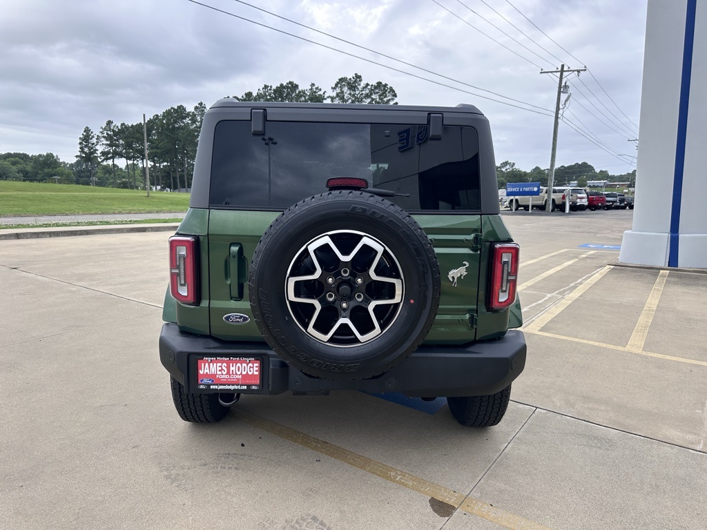 2025 Ford Bronco Outer Banks photo 3