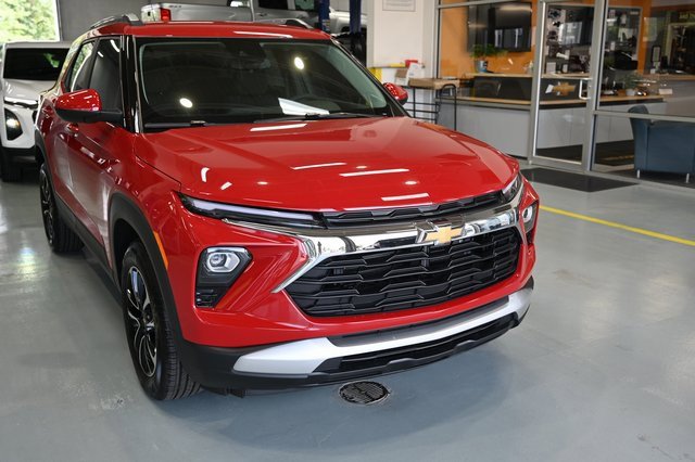 2026 Chevrolet Trailblazer LT photo 3