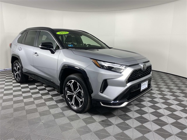 2025 Toyota RAV4 XSE's photo