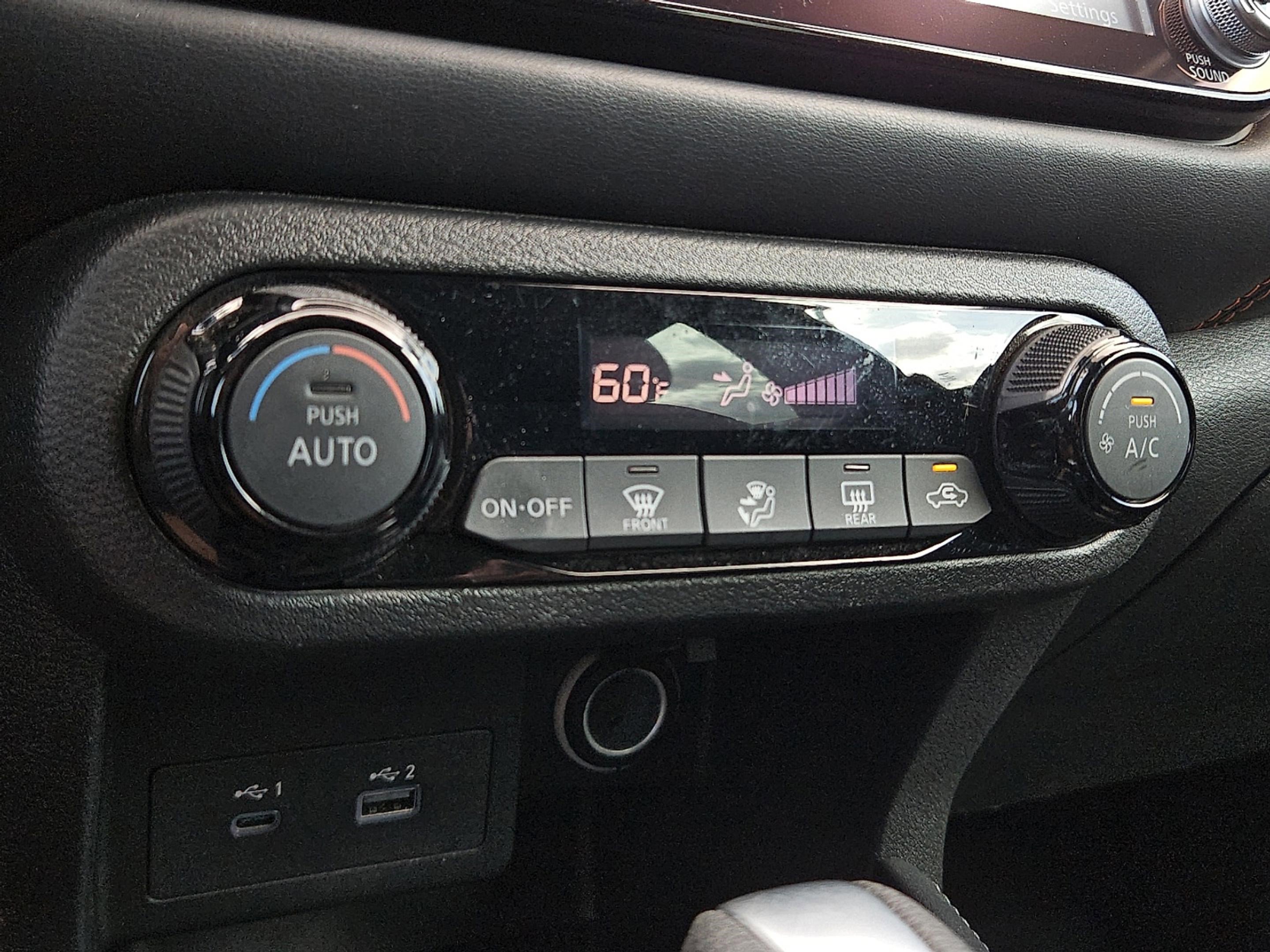 2023 Nissan Kicks SR photo 20