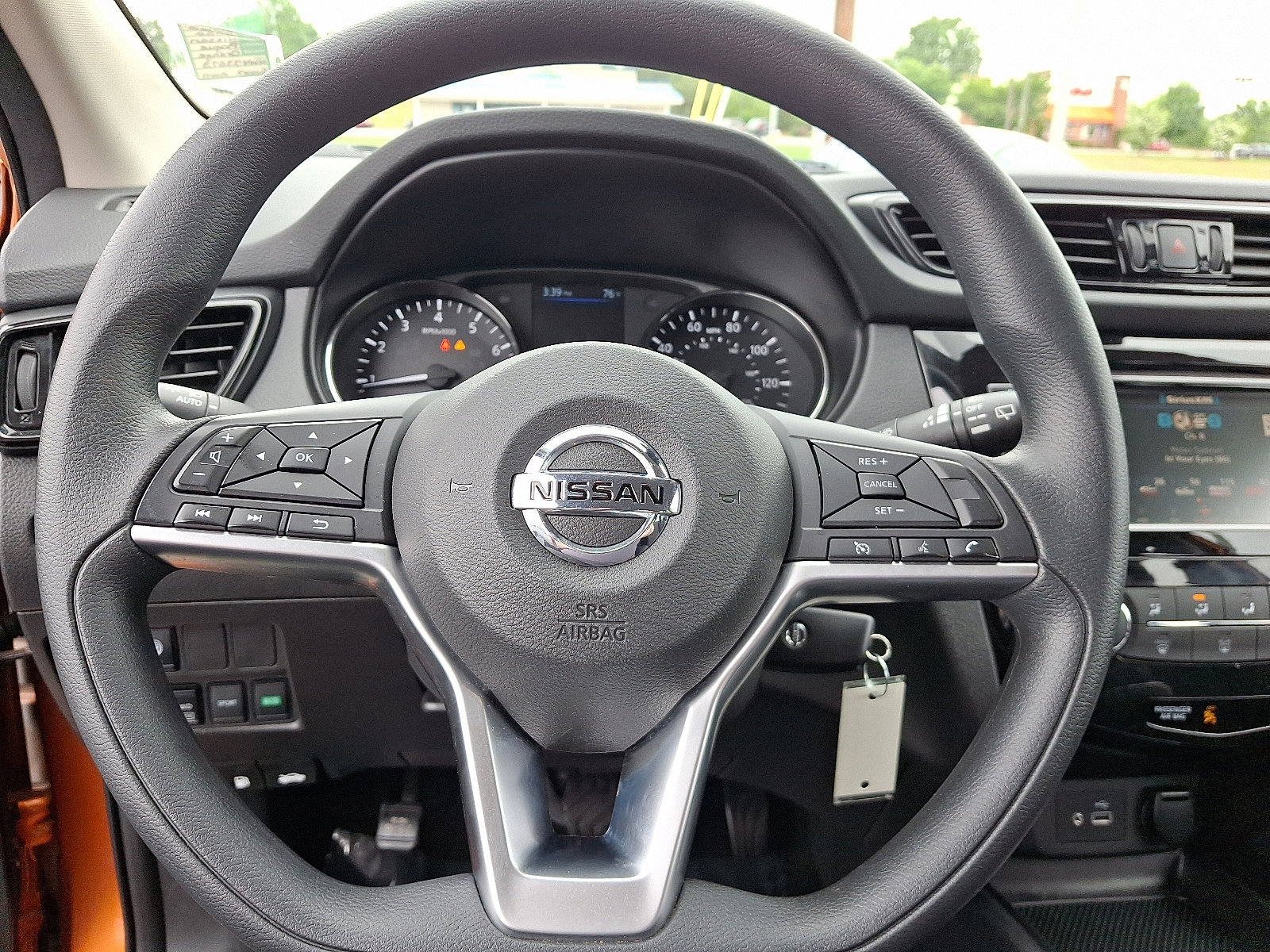 2022 Nissan Rogue Sport S photo 24