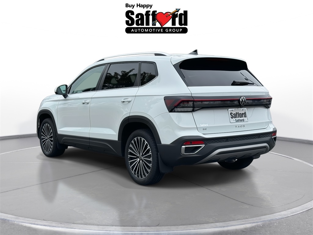 2025 Volkswagen Taos SE photo 2