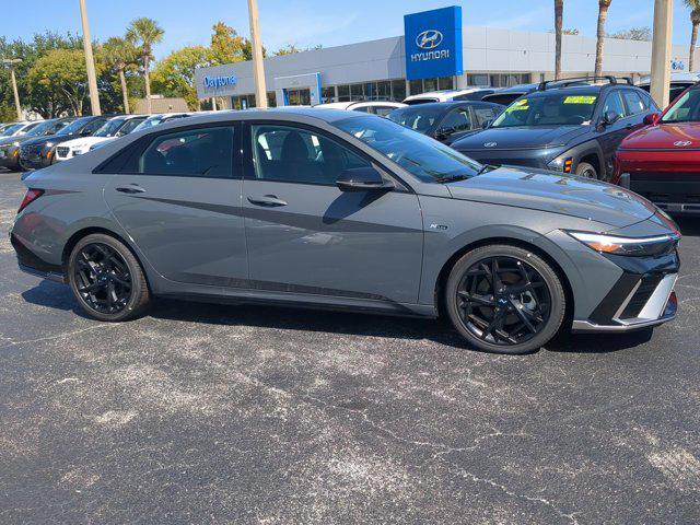 2025 Hyundai Elantra N Line photo 2