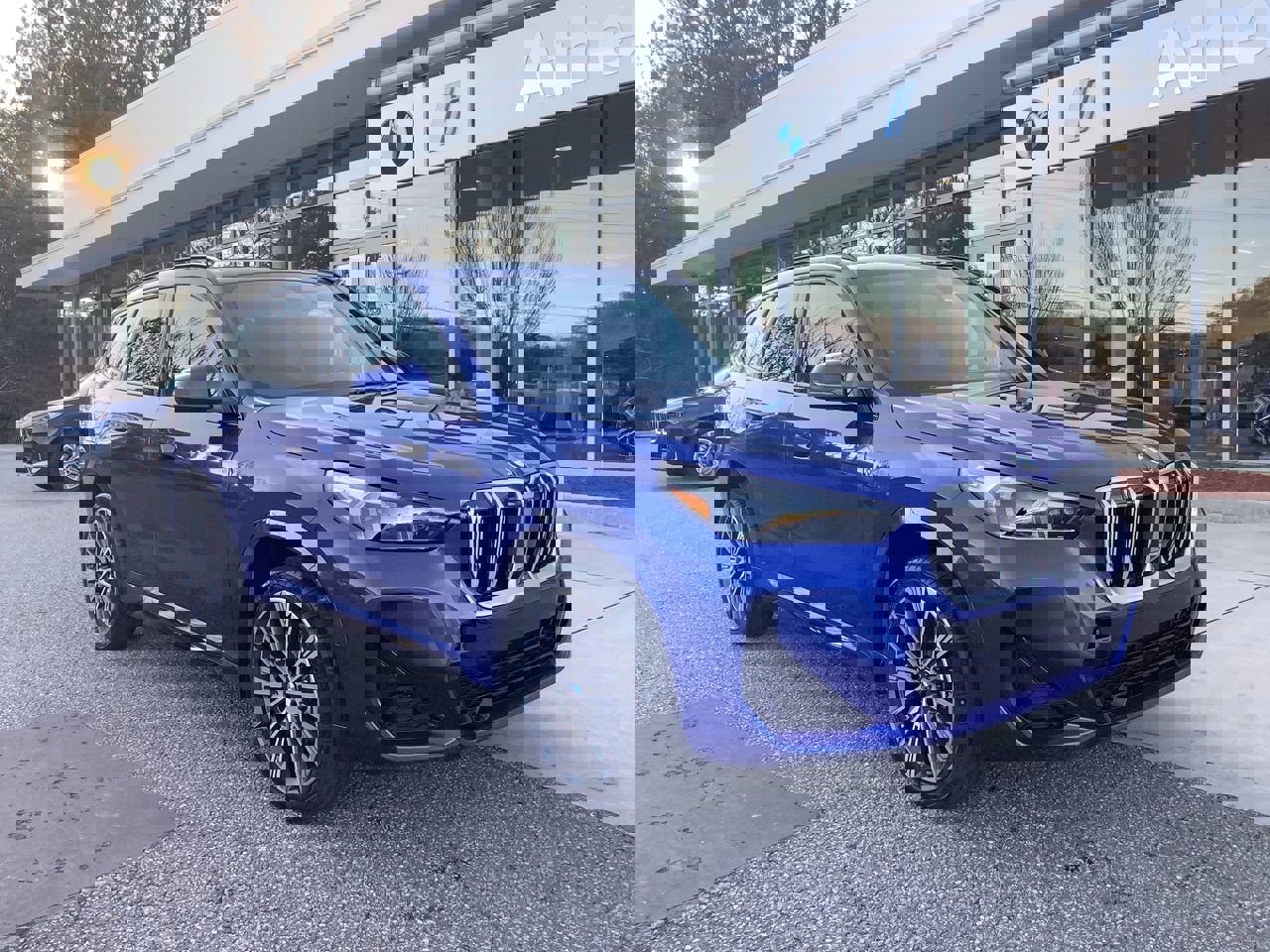 2025 BMW X1 28i's photo