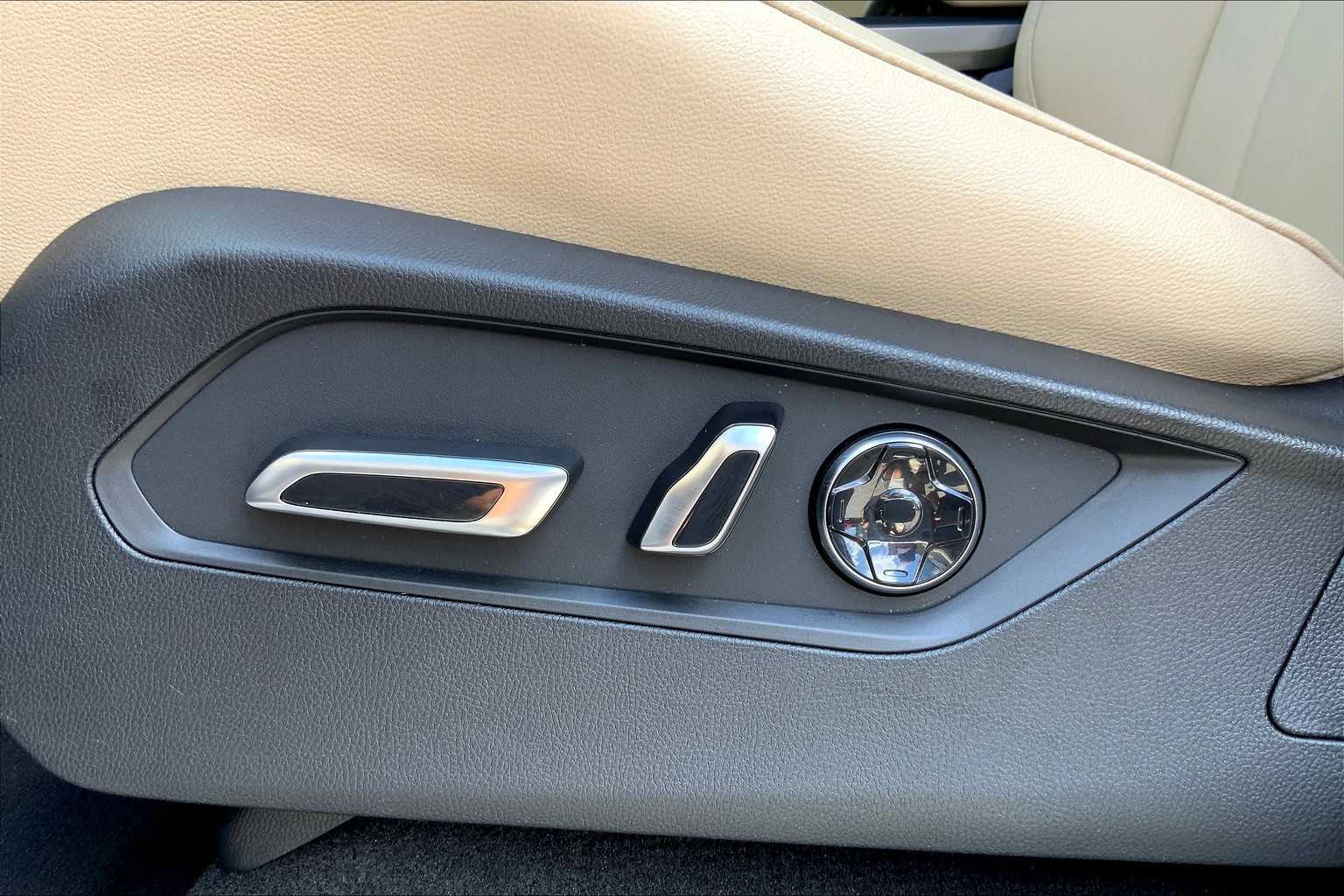 2025 Acura MDX SH-AWD photo 33