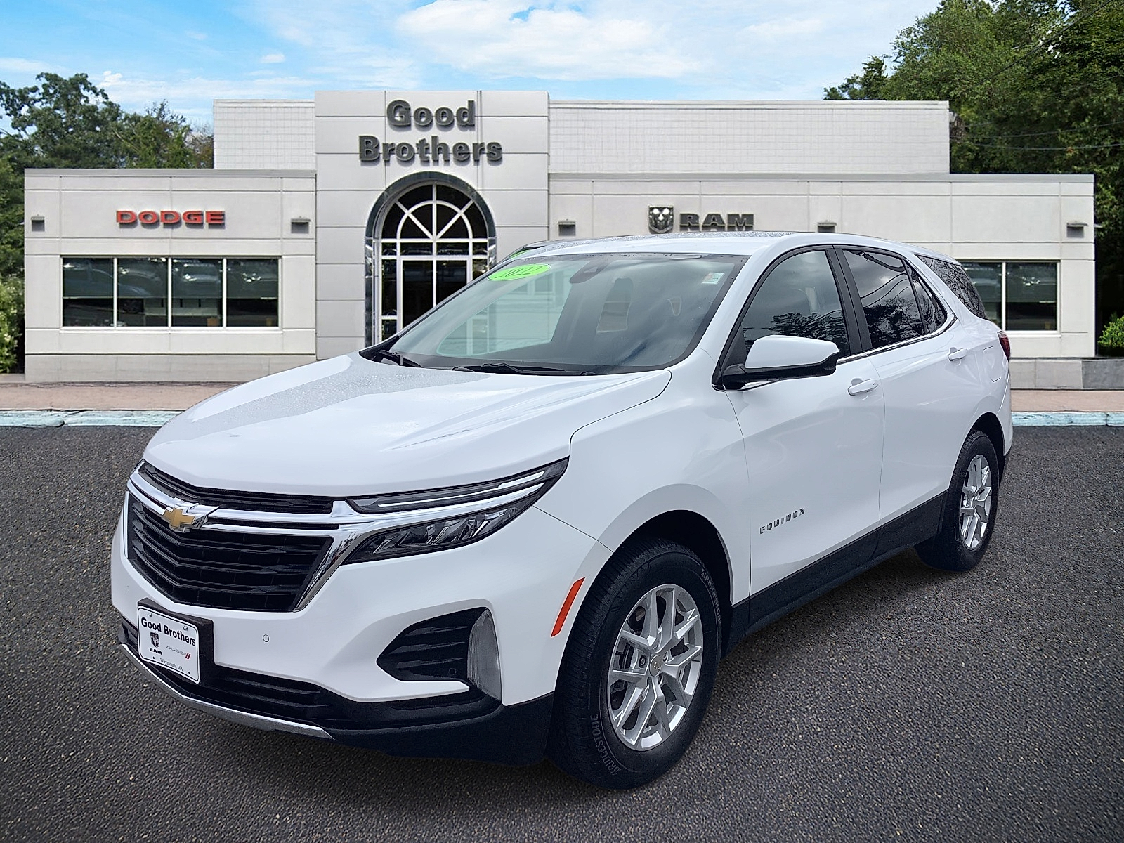 2022 Chevrolet Equinox LT's photo