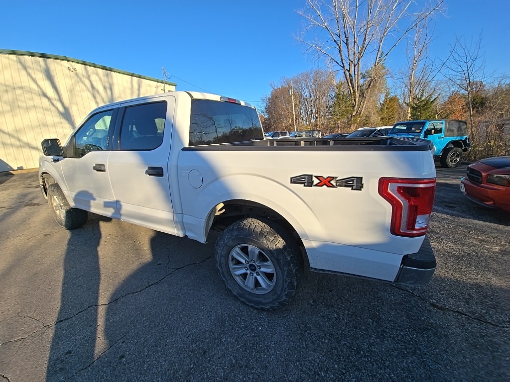 2015 Ford F-150 XLT photo 4