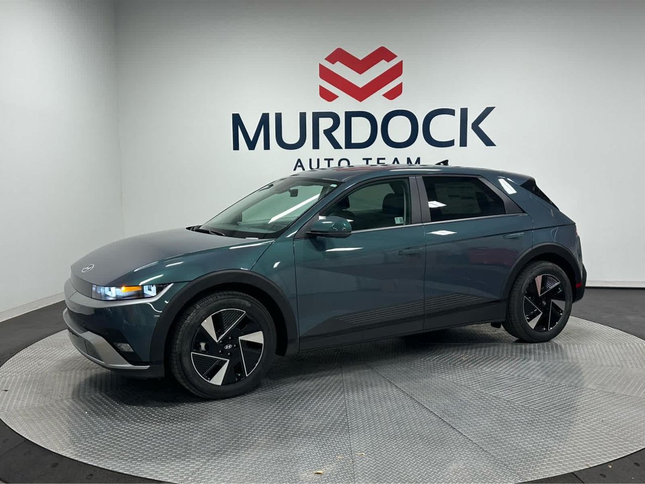 2026 Hyundai IONIQ 5 SE's photo