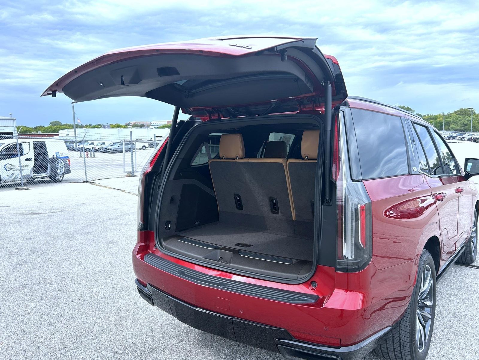 2021 Cadillac Escalade Sport photo 23