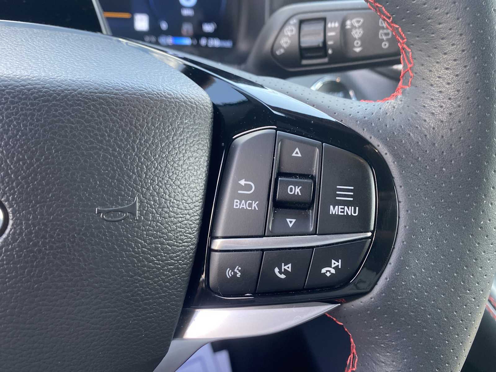 2025 Ford Explorer ST-Line photo 21