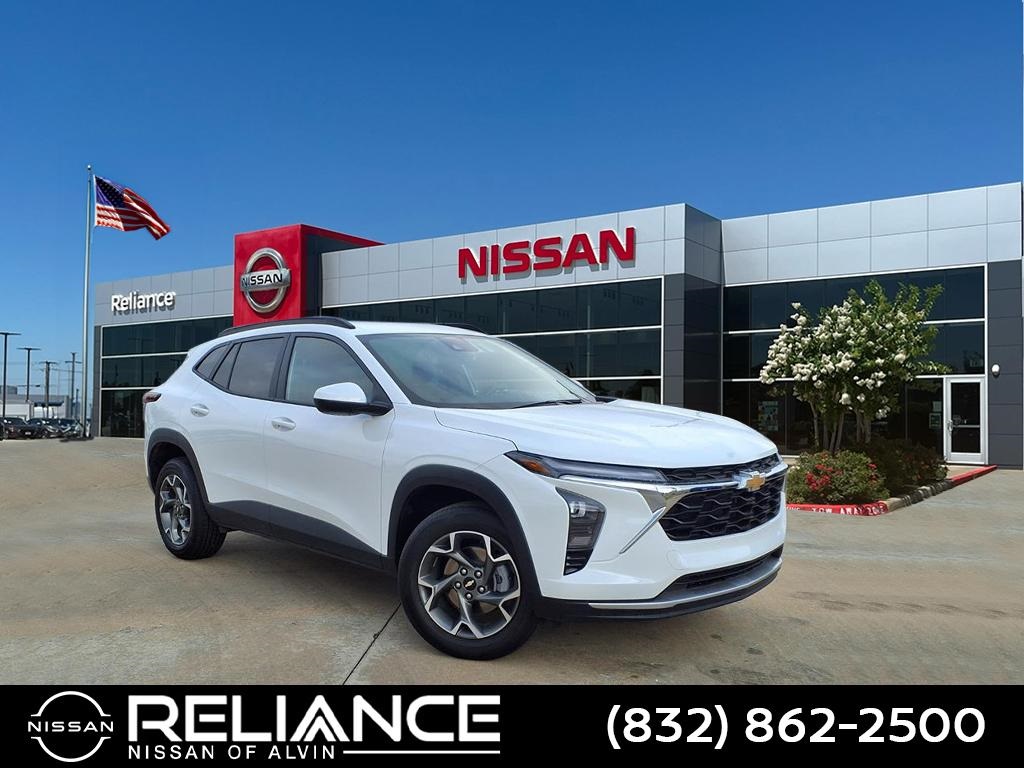 2025 Chevrolet Trax LT's photo