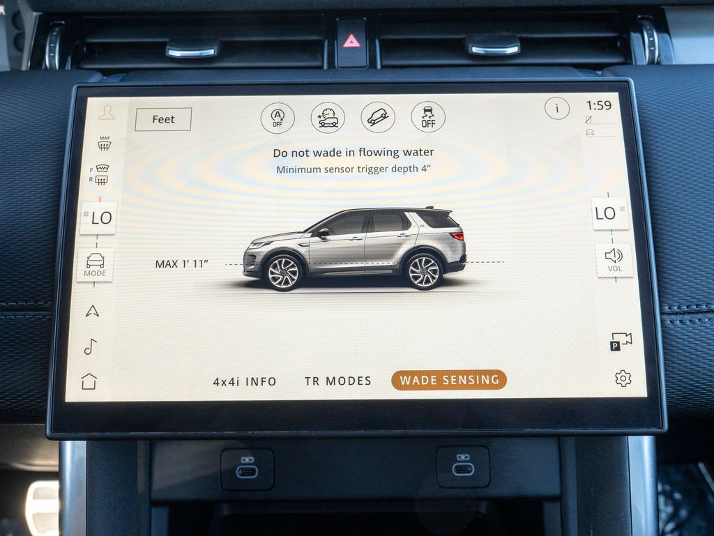 2025 Land Rover Discovery Sport SE photo 22