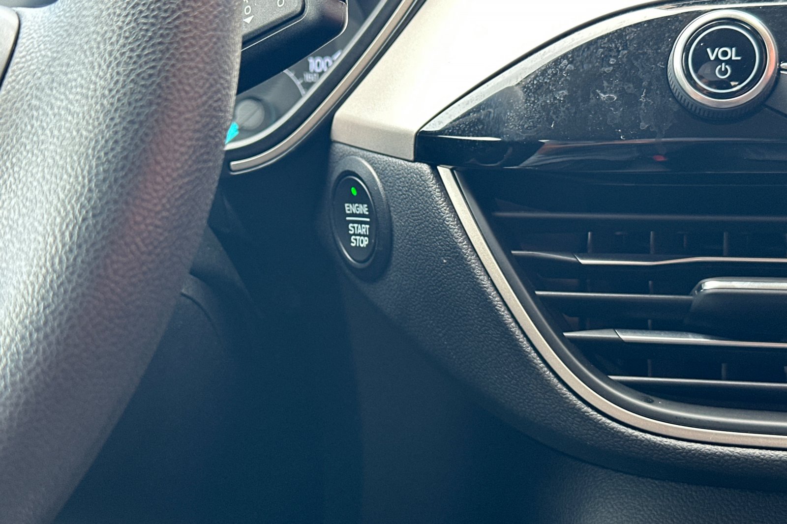 2022 Ford Escape SE photo 16