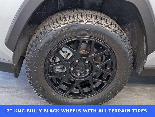 2022 Toyota RAV4 XLE photo 4