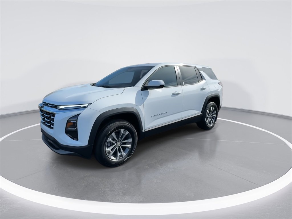 2026 Chevrolet Equinox LT photo 4