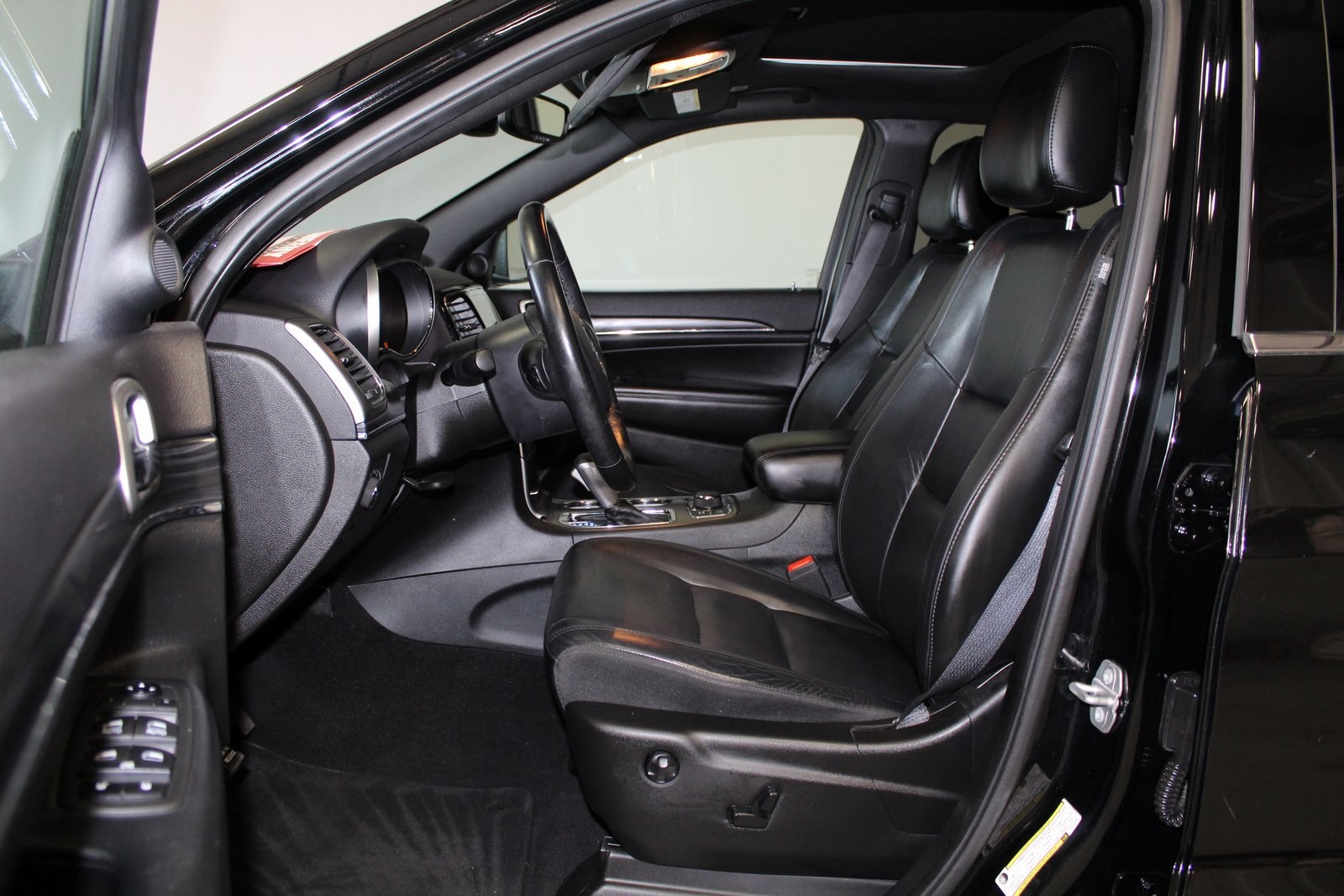2020 Jeep Grand Cherokee Limited photo 4