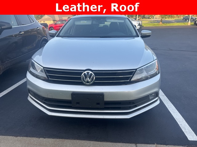 2016 Volkswagen Jetta 1.8T SEL photo 2