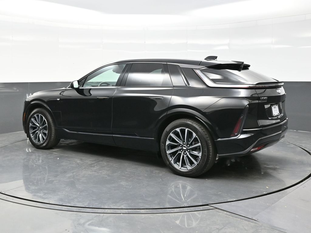 2024 Cadillac Lyriq Sport photo 3