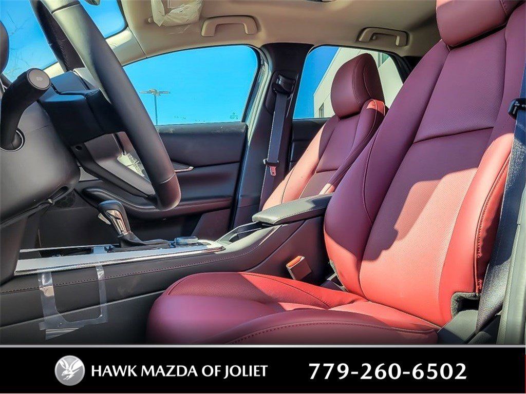 2025 MAZDA CX-30 - Image 7