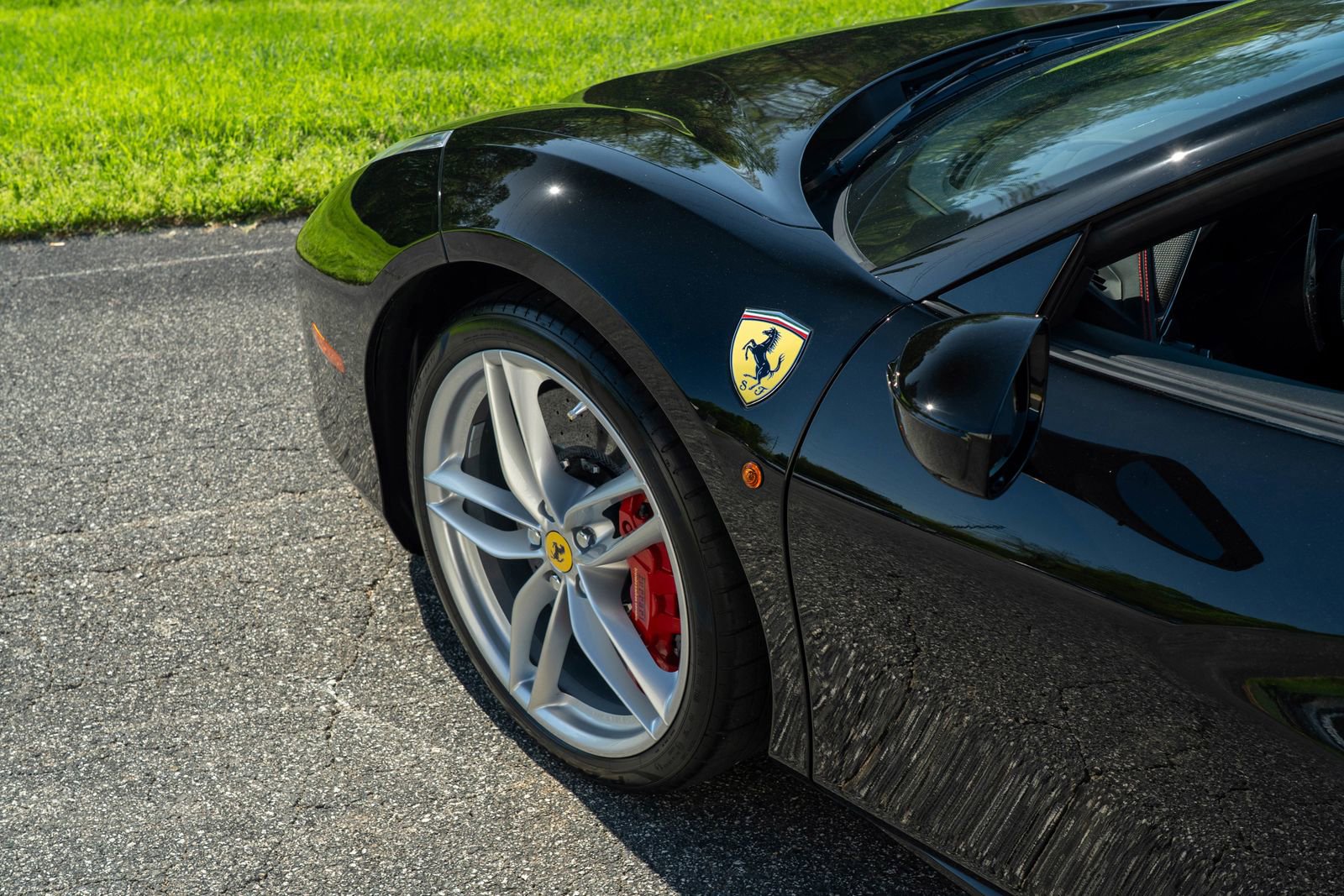 2017 Ferrari 488 Spider photo 11