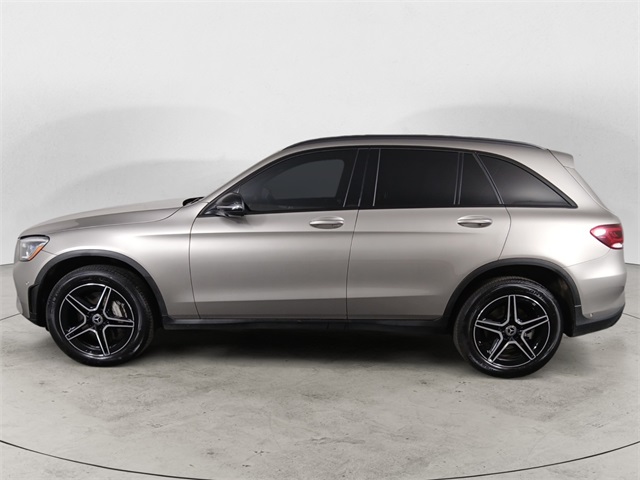 2022 Mercedes Benz GLC 300 4MATIC photo 2
