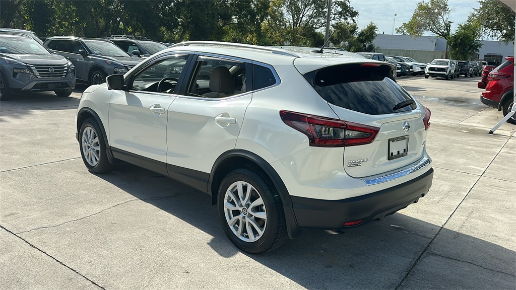 2022 Nissan Rogue Sport SV photo 3