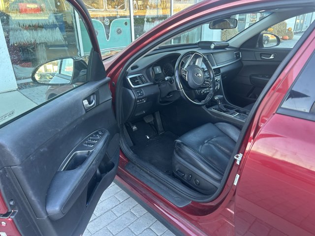 2020 Kia Optima SE photo 3