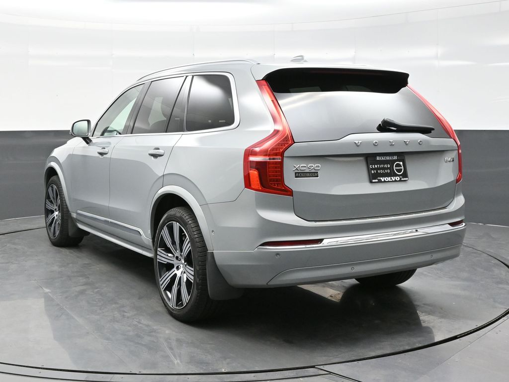 2024 Volvo XC90 Plus photo 3