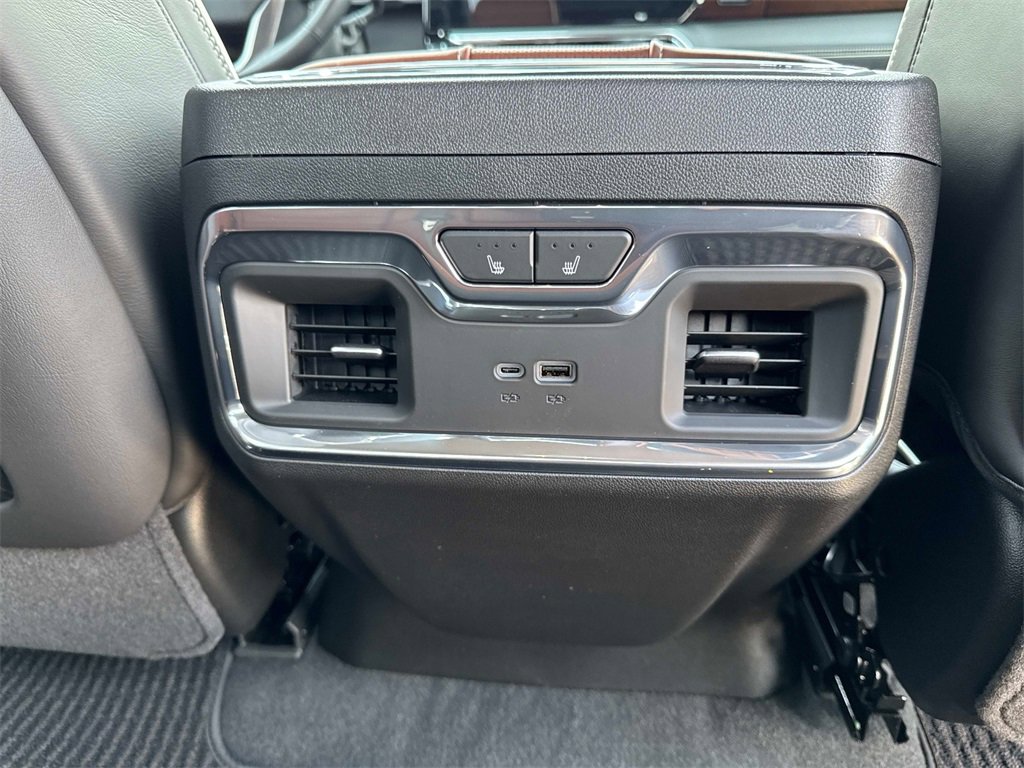 2026 Gmc Sierra 2500 HD Denali Ultimate photo 19